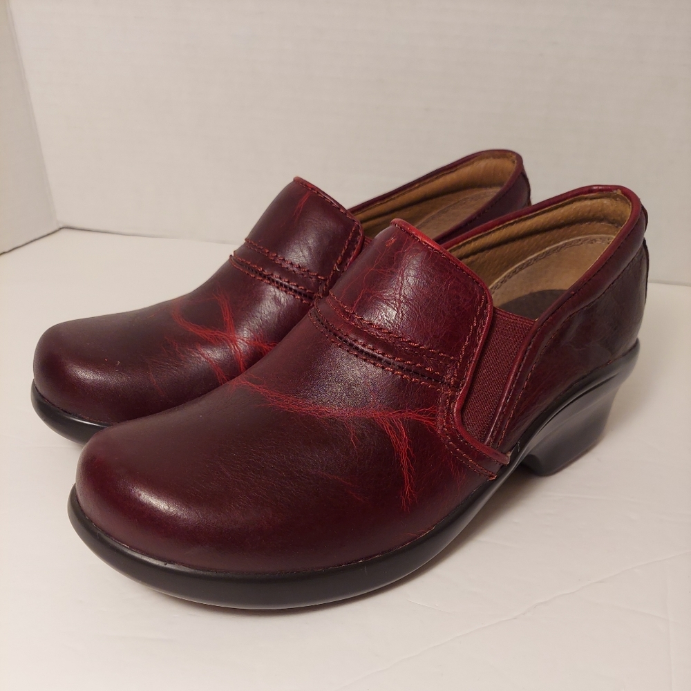 Ariat Clog sz 7 Clogs Loafers Leather